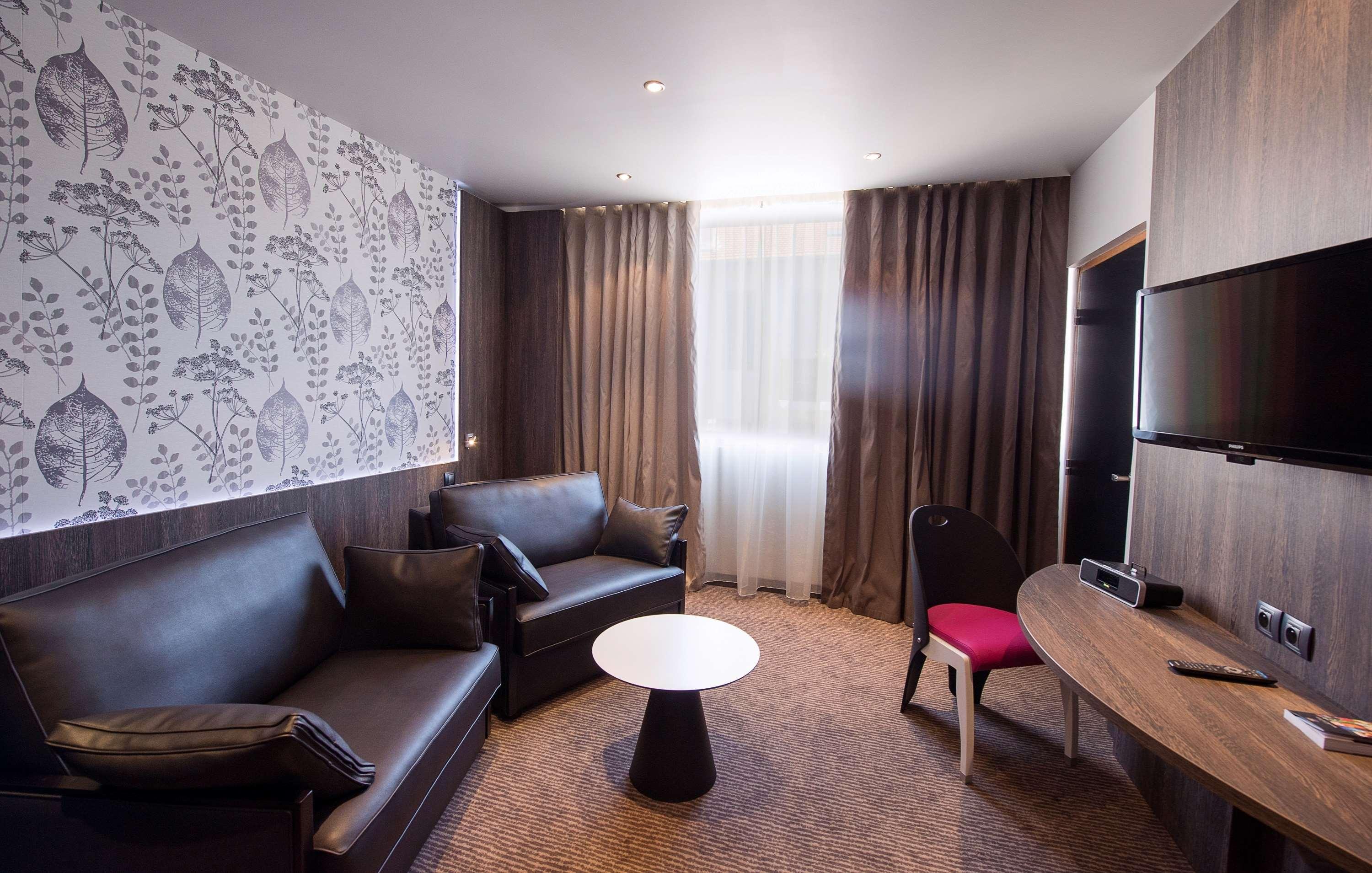 Best Western Premier Le Patio Des Artistes Wellness Jacuzzi Cannes Exterior photo